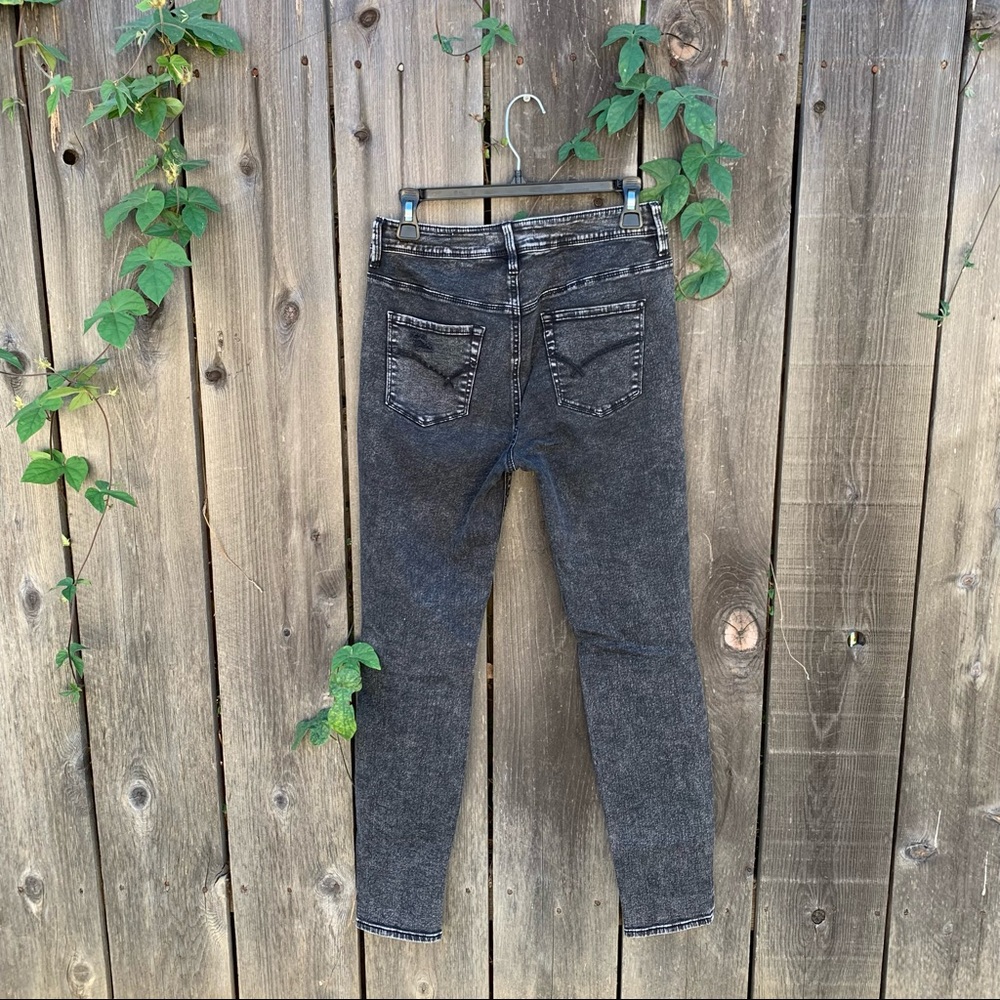 Bullhead High Rise Skinny Jeans - Picture 3 of 11